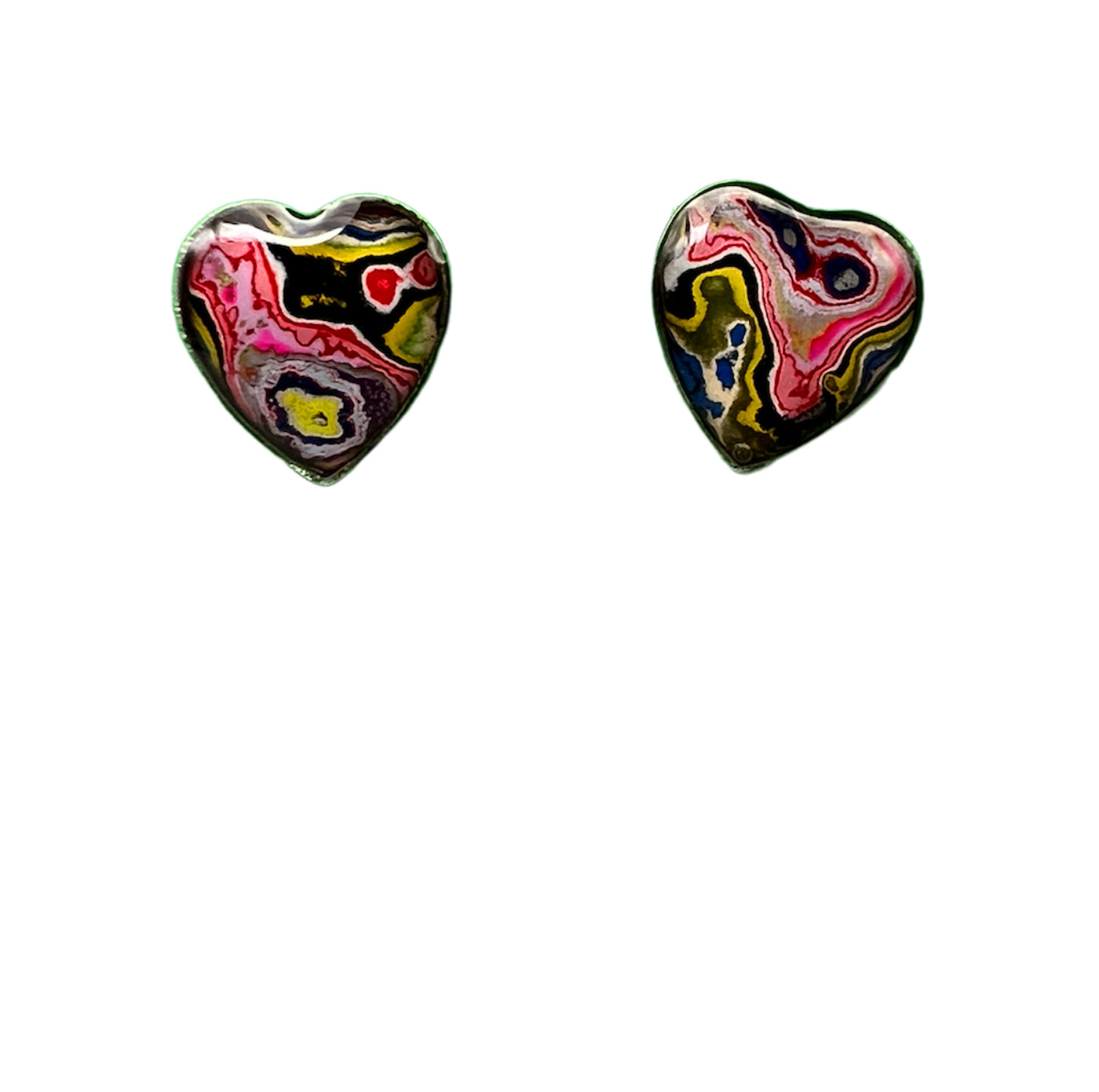 Heart Stud Earrings (10 mm)