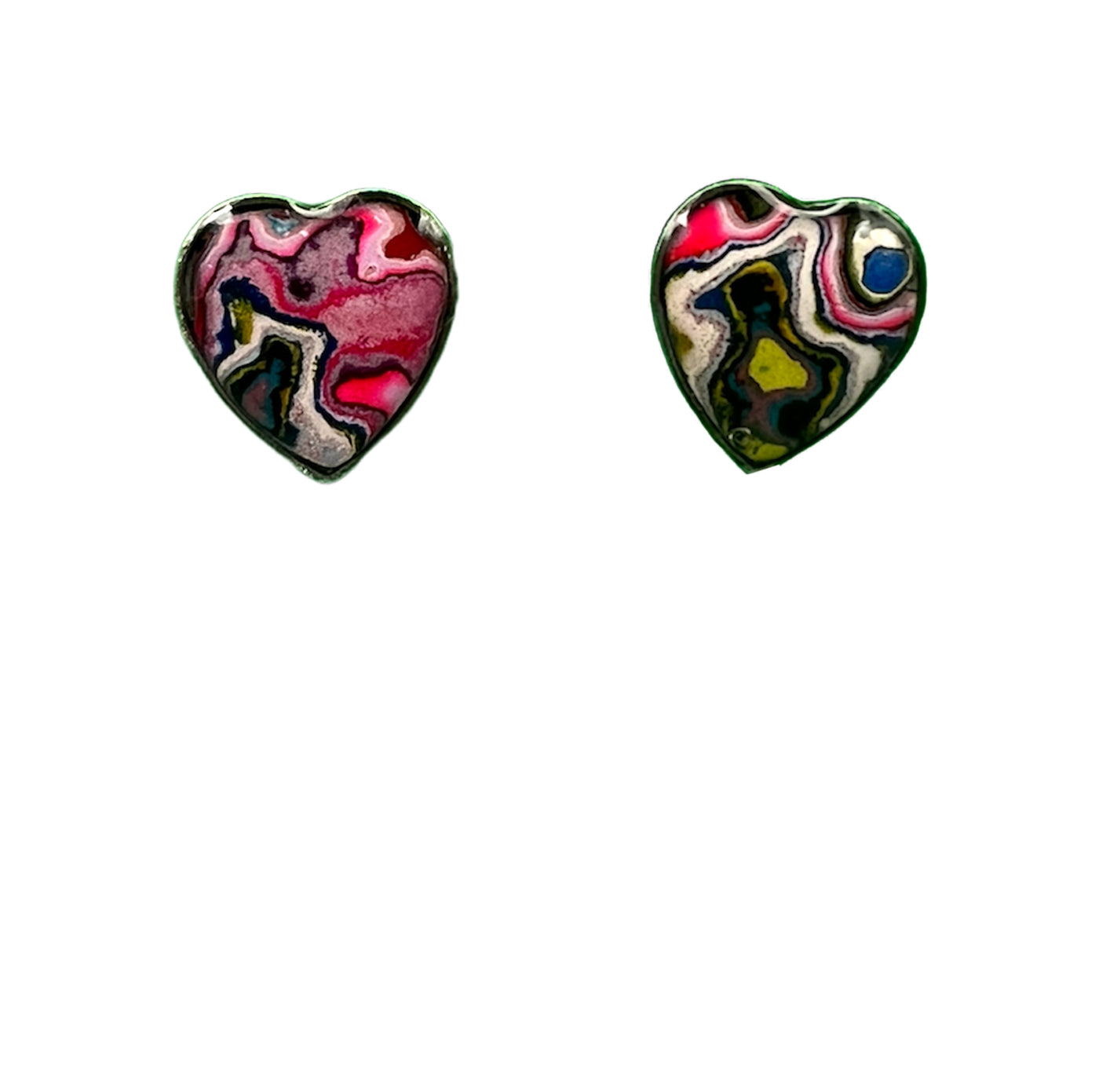 Heart Stud Earrings (10 mm)